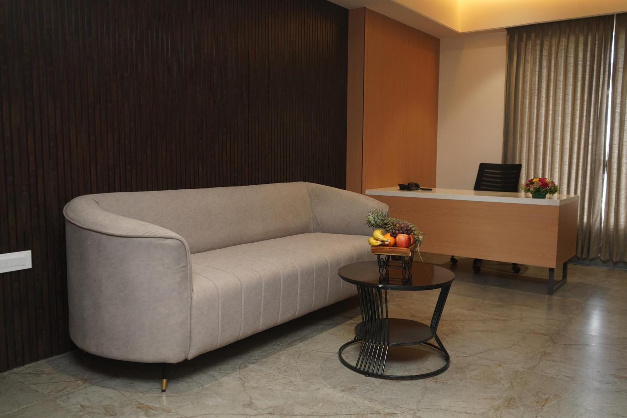 Vantara Suites Vellore Ngoại thất bức ảnh