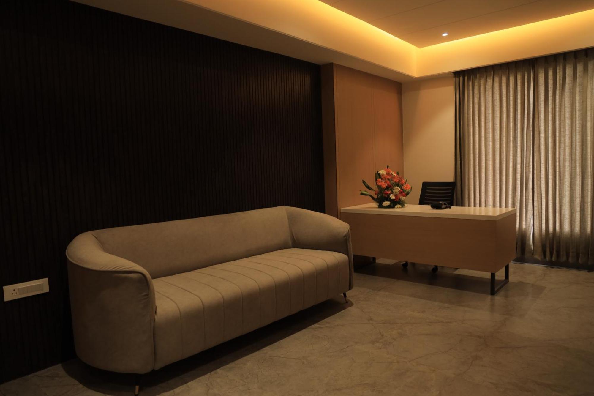 Vantara Suites Vellore Ngoại thất bức ảnh