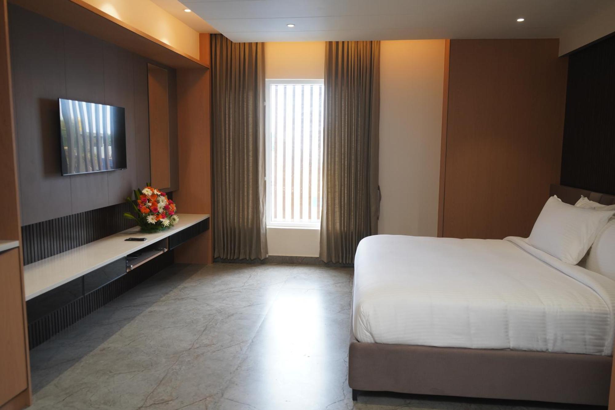 Vantara Suites Vellore Ngoại thất bức ảnh
