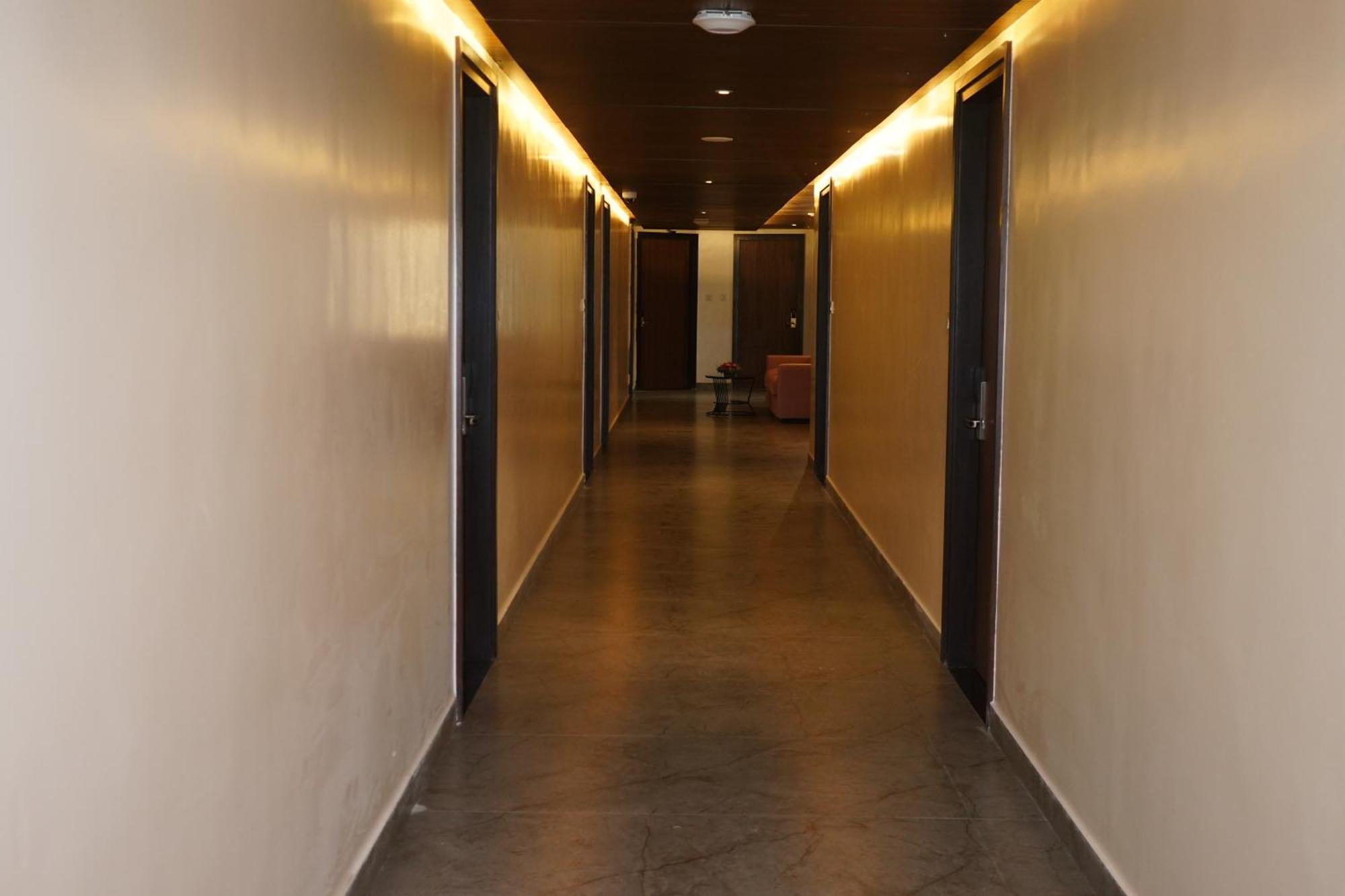 Vantara Suites Vellore Ngoại thất bức ảnh