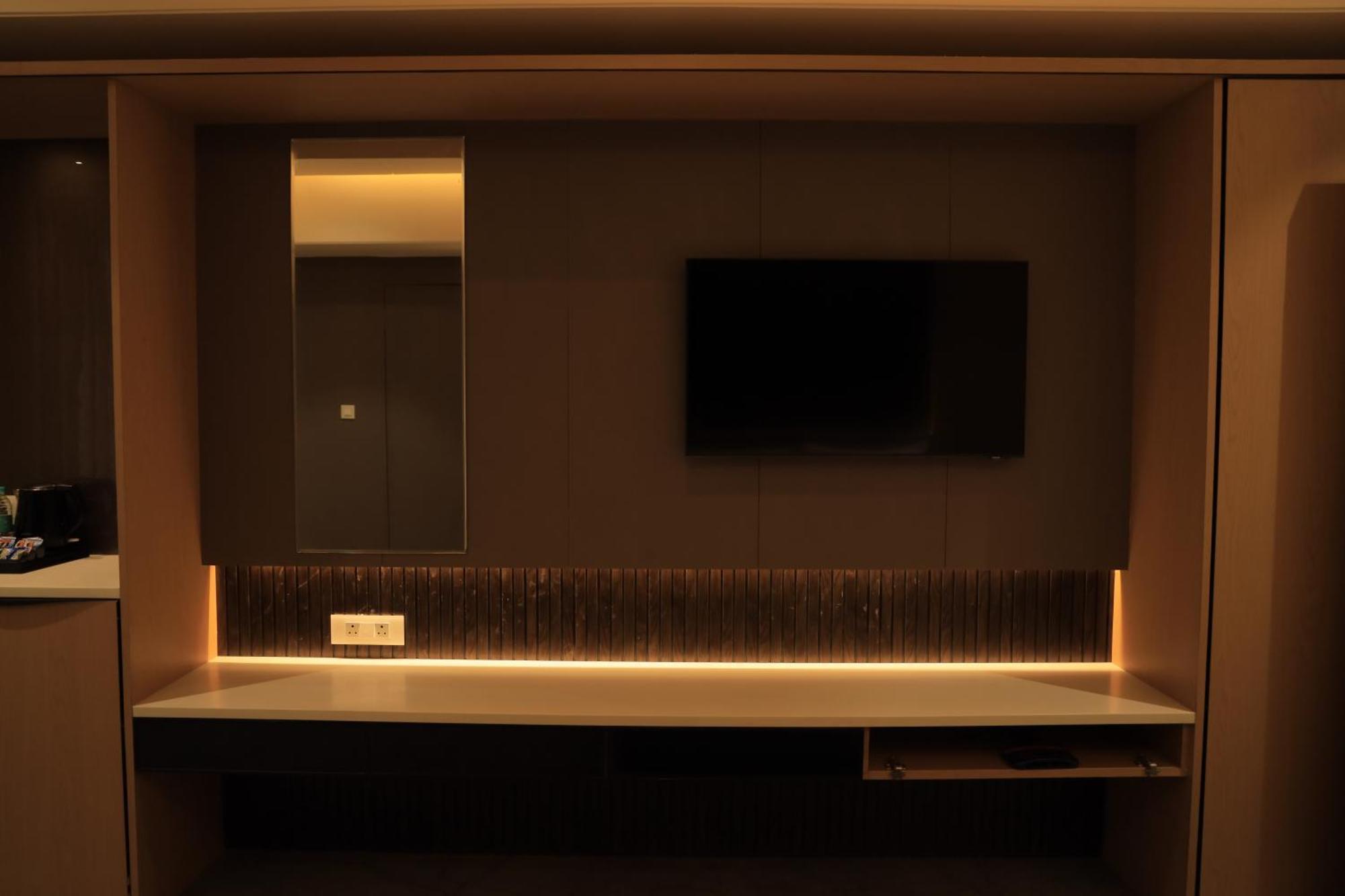 Vantara Suites Vellore Ngoại thất bức ảnh