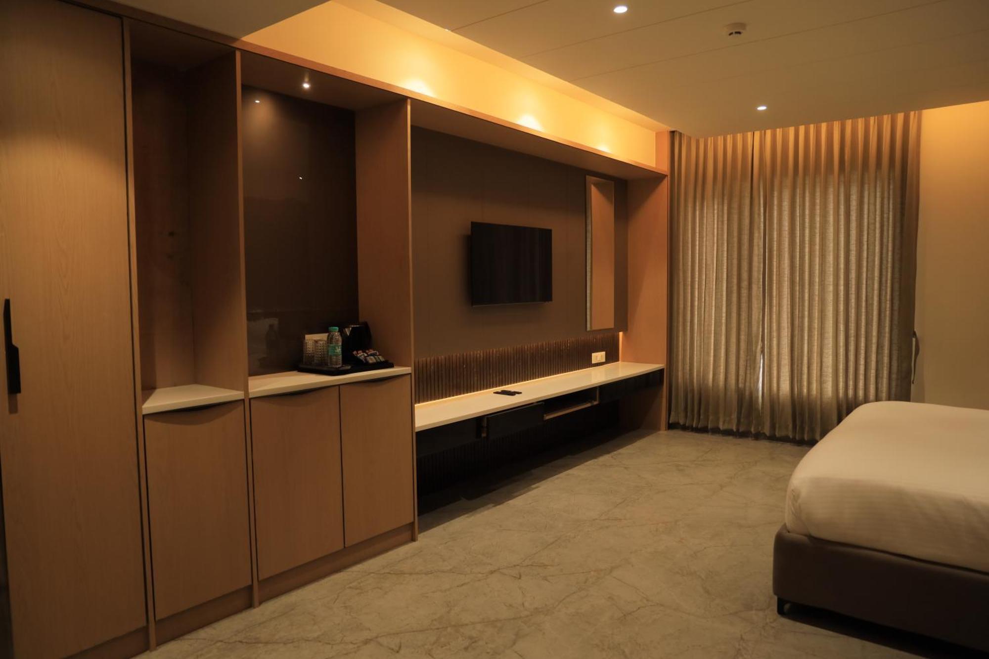 Vantara Suites Vellore Ngoại thất bức ảnh