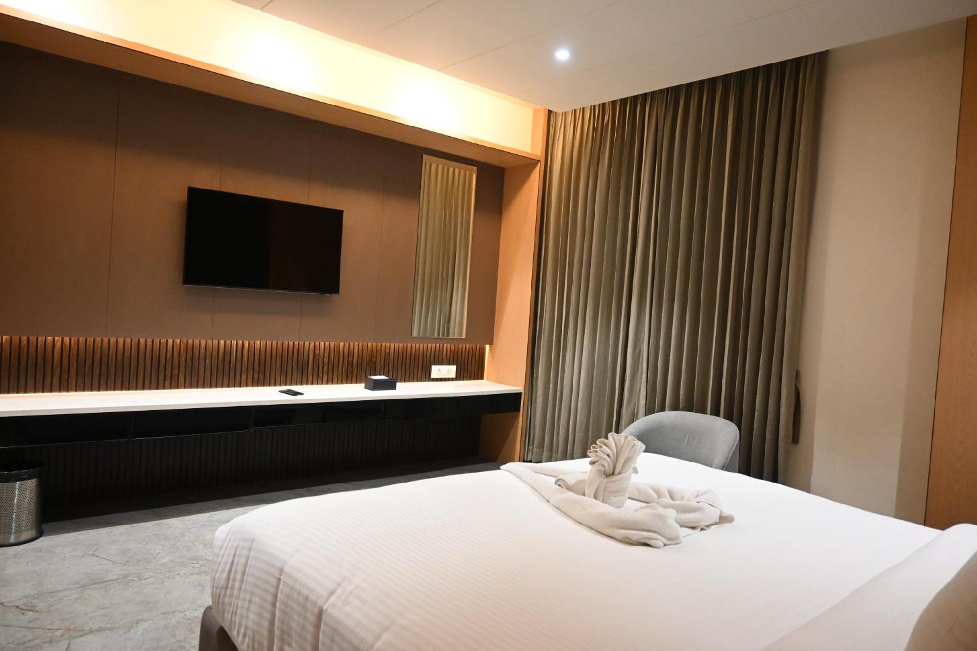 Vantara Suites Vellore Ngoại thất bức ảnh